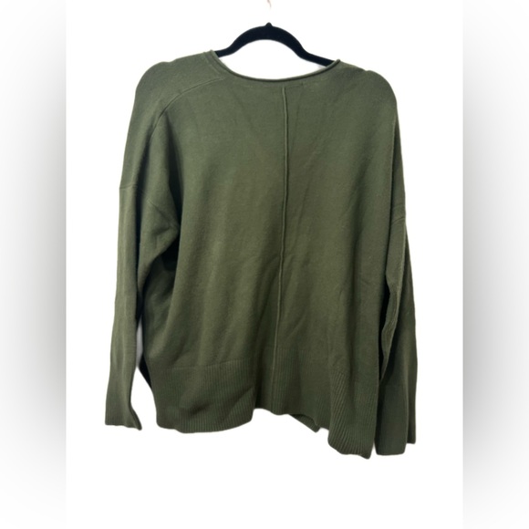 French Connection Oversized V-Neck Olive Green Sweater Size Small - Picture 2 of 8
